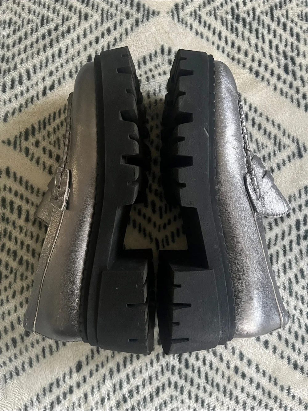 FREE PEOPLE Lyra Lug Sole Platform Loafer Womens 7 37 Silver Leather Chunky